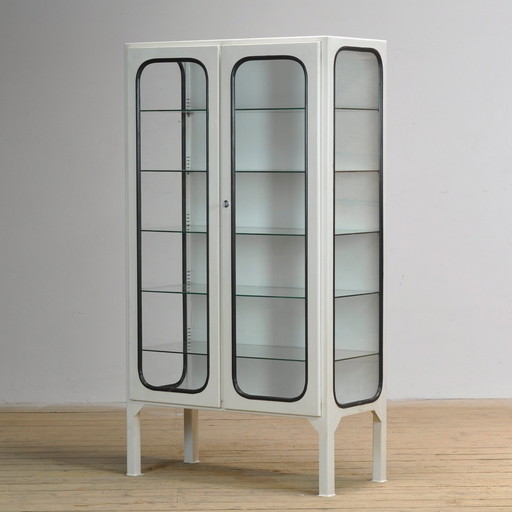 Cabinet médical vintage en fer et verre, 1970