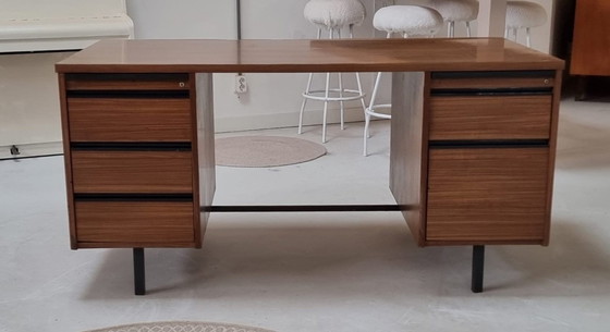 Image 1 of bureau des années 70