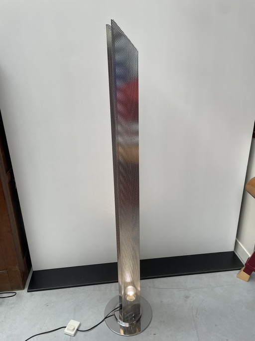 Postmoderne “Wolkenkrabber” Lamp, Italië Jaren 80 – vloerlampen, Metal, Chrome