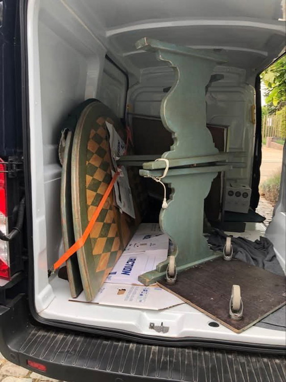 Image 1 of Table ronde XXL unique faite à la main en 2 parties