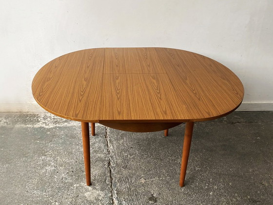 Image 1 of Mid-Century Modern eettafel en stoelenset uit de jaren 60 van Schreiber Furniture
