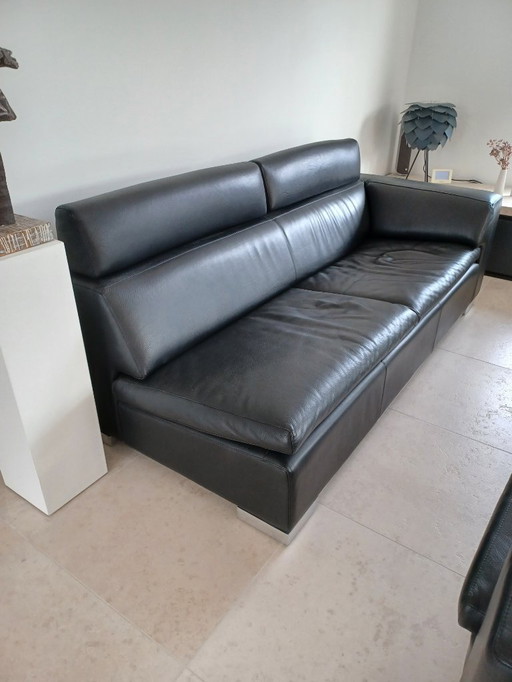 Leolux Sofa, Model Howlazy, in Black Aniline Leather and Polished Aluminum Legs