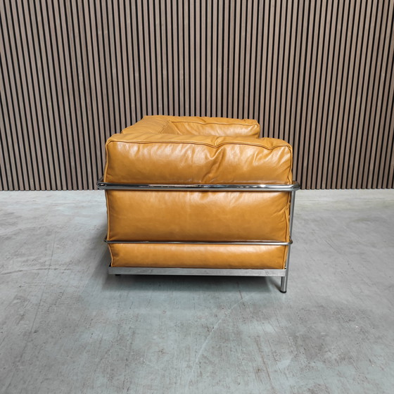 Image 1 of Poltrona Cassina LC3 in pelle cammello naturale