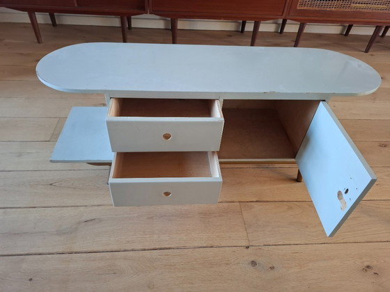 Image 1 of Vintage houten TV kastje