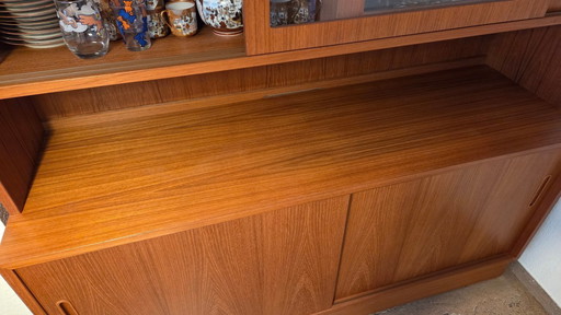 Scandin. Designer display cabinet by Poul Hundevad, teak, vintage
