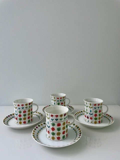 Image 1 of 4 tazze e piattini Rosenthal d'epoca | Design Hans-Theo Baumann & Emilio Pucci