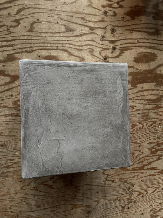 Image 1 of Beton cire kruk op wieltjes.   €125,-