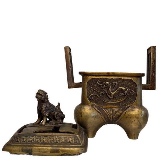 Bruciatore d'incenso in bronzo con drago e foo dog – XIX secolo – lotto 107 – Oggetti decorativi, Bronze (photo 6 of 9)