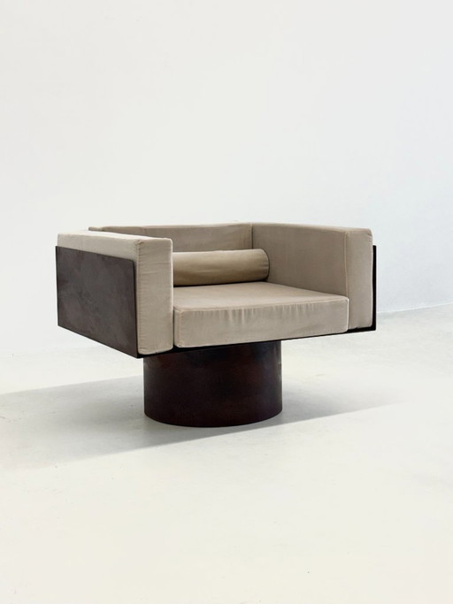 Juego de 2 sillones esculturales de metal italiano