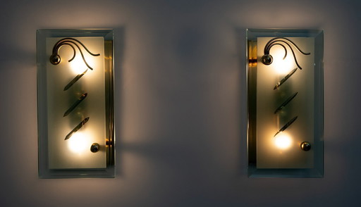 Pair of Mid-Century Modern Italian Crystal and Brass Sconces, 1970s