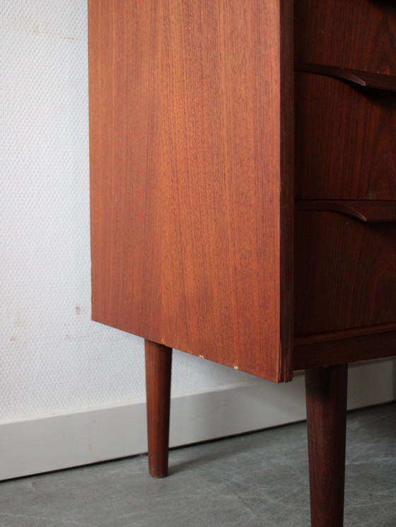 Image 1 of Coiffeuse danoise vintage en teck