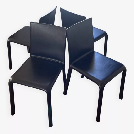 Image 1 of Juego de 4 sillas "Alice" de Bontempi Casa: piel flor y diseño italiano