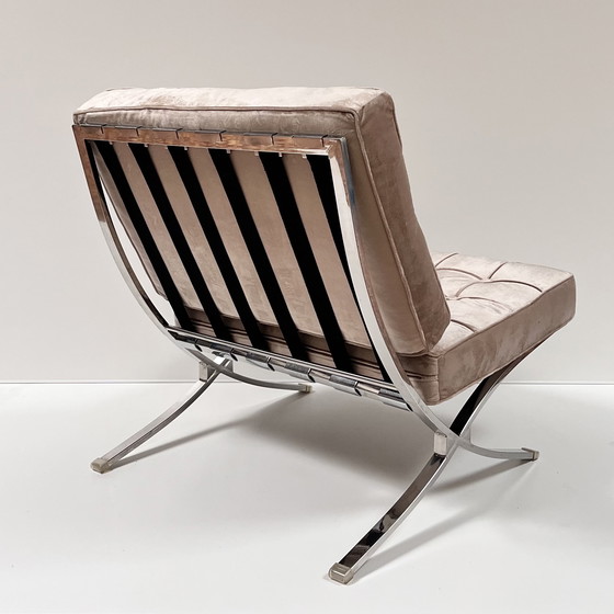 Image 1 of Réplique de chaise de Barcelone