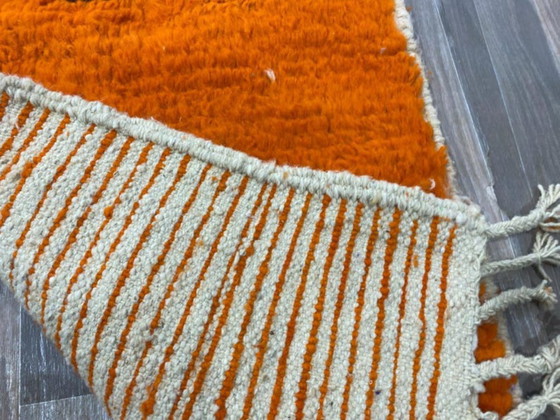 Image 1 of Tapis berbère en laine authentique 350cmx100cm