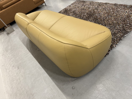 Image 1 of Divano Pode Nivti 3,5 posti Pelle Perla Salba 