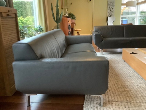 2 bancos Pode Script, cuero gris