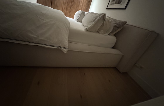 Image 1 of Lennon-Bett 180x200 + Brook & Wilde Elite-Matratzen