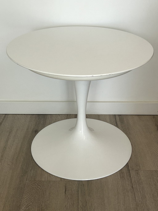 Knoll International - Eero Saarinen - table d'appoint modèle 172-173
