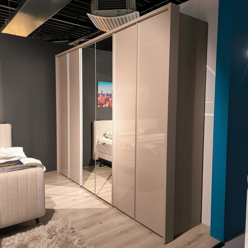 Armadio per camera da letto Marcato 2.0 a marchio privato