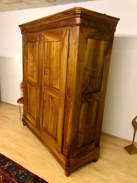 Image 1 of Antique Biedermeier wardrobe – solid walnut with pretzel-shaped compartments, circa 1850