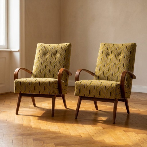 Sillones de madera curvada restaurados por Jaroslav Šmídek, par, Checoslovaquia, tapicería nueva en beige y (photo 2 of 7)