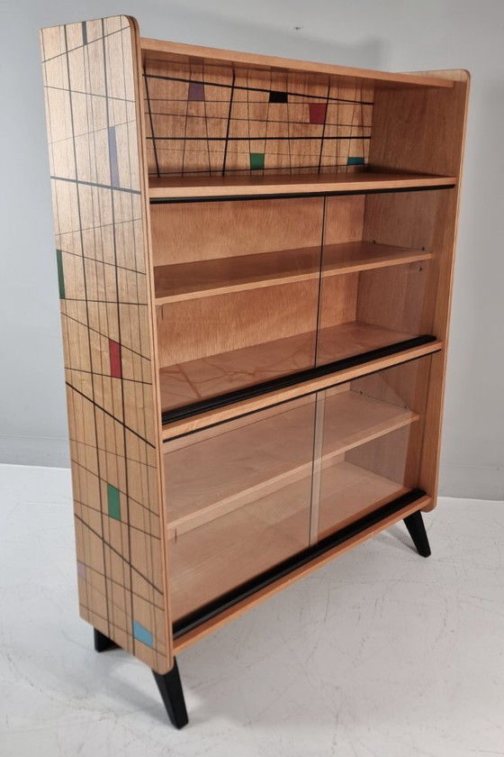 Image 1 of Vetrina vintage di Tatra, anni '70