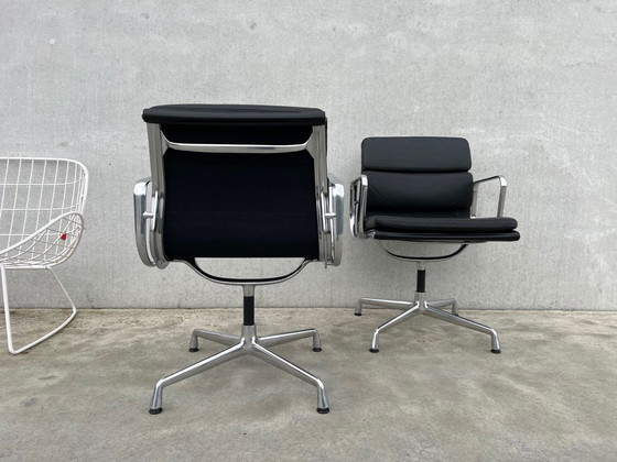 Image 1 of 2x Sedia in pelle Vitra Eames EA208