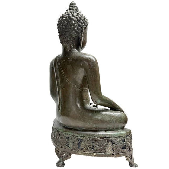 Monumental Buda Shakyamuni de bronce fundido S. XIX sobre trono de altar calado – Estilo Lan Na / Tibetano (photo 5 of 11)