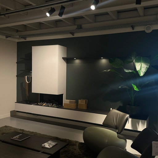 Combinazione Interstar F210-55 con mobile TV con camino