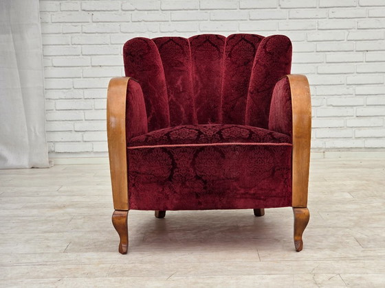Image 1 of Anni '60, poltrona danese in velluto rosso ciliegia.