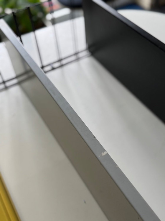 Image 1 of Juego de estanterías metálicas Tomado