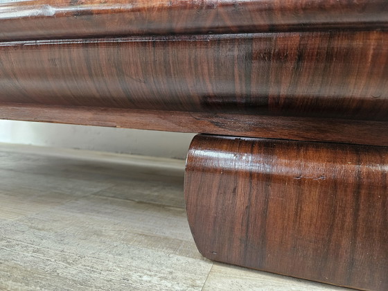 Image 1 of 1930s Art Deco Display Cabinet in Walnut and Walnut Root