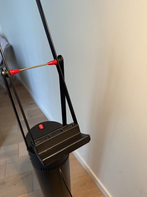 Image 1 of Lampada TIZIO Artemide design italiano Starck Richard Sapper Memphis