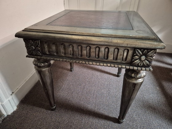 Image 1 of Mesa de madera auténtica 60 x 60 x 60