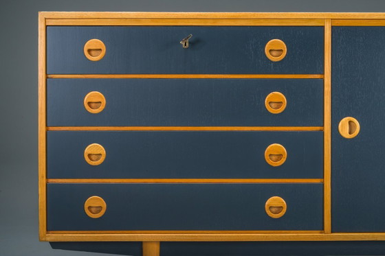 Image 1 of Aparador de pino de estilo moderno de mediados de siglo de Musterring International, década de 1960