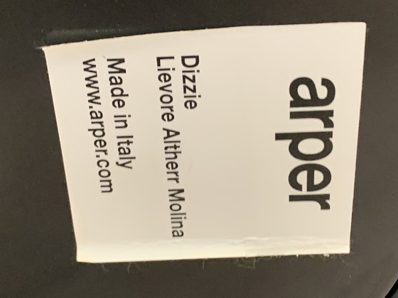 Image 1 of Dizzi bijzettafel van Arper