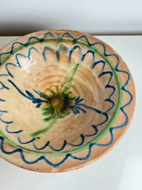 Piatto in ceramica smaltata con decorazione floreale verde e blu, terraglia del sud vintage, fatto a mano (foto 3 di 7)