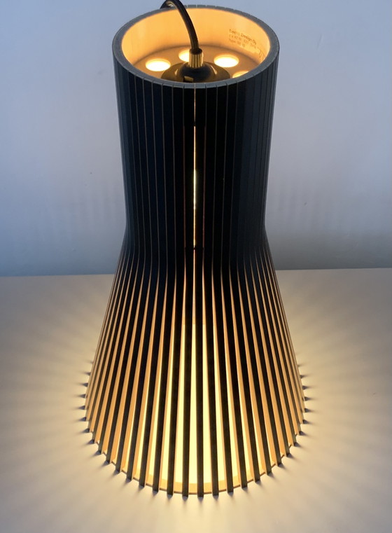 Original Secto Design 4200 Pendant Lamp – Elegant Black – Wood (photo 3 of 13)
