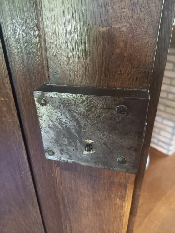 Image 1 of Schrank aus massiver Eiche