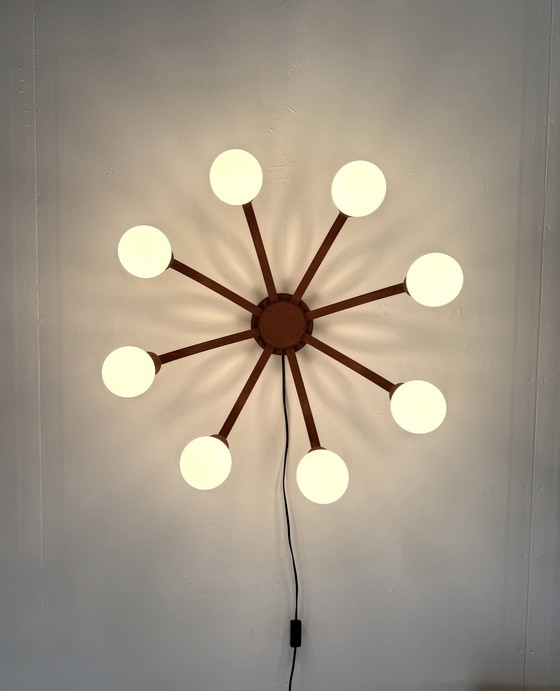 Image 1 of Lampada da parete/soffitto in teak vintage, Domus anni '70