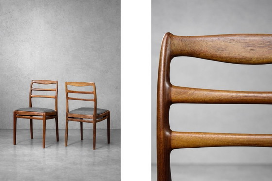 Image 1 of Elegante dänische Mid-Century-Stühle aus Teakholz und grauem Stoff, 1960er Jahre, 4er-Set