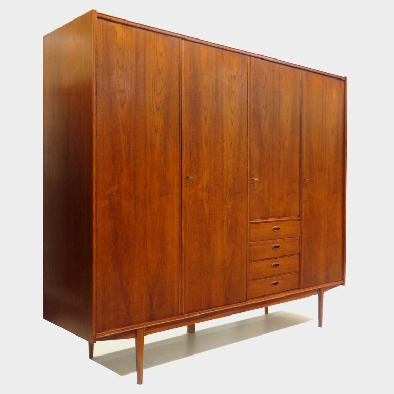 Vintage 4-door Scandinavian design wardrobe in teak, 1960s | Whoppah