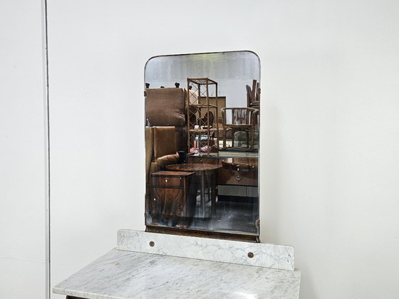 Image 1 of Tocador Art Decó con mármol blanco y espejo