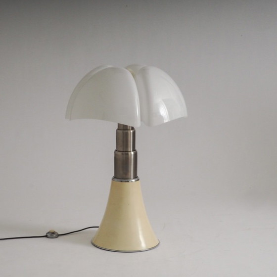 Large Vintage Pipistrello Table Lamp by Gae Aulenti for Martinelli Luce – Floor lights, Metal (photo 4 of 17)