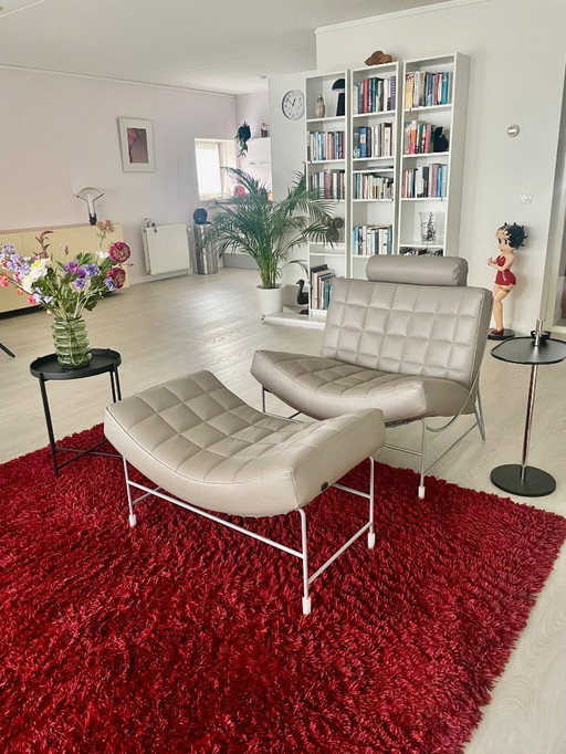  x Leolux Volare Fauteuils Senso Mist Leather plus Volare Tabouret Volare