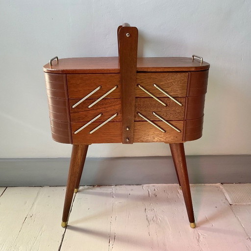 macchina da cucire d'epoca