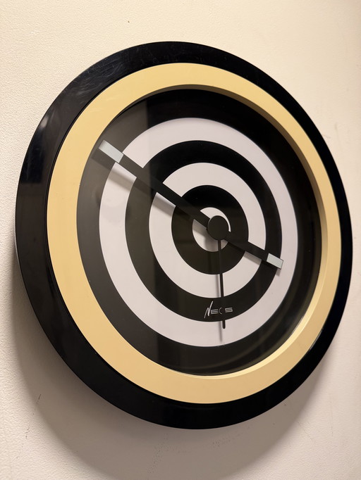 Memphis-Design Neos von Lorenz Klok