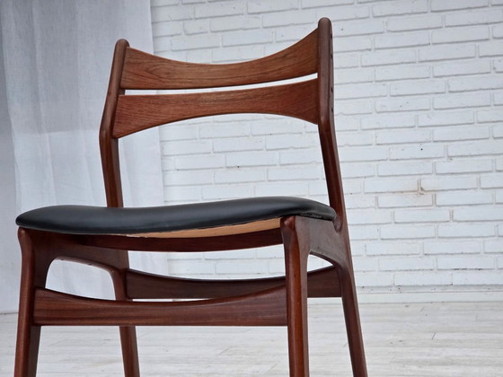 Image 1 of Anni '60, set di 4 sedie da pranzo danesi rivestite, design di Erik Buck, modello 310.