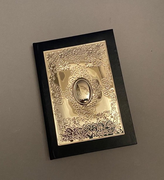 Image 1 of Telefoonboek van 925% zilver en blauw leer met gegraveerd bloemenontwerp