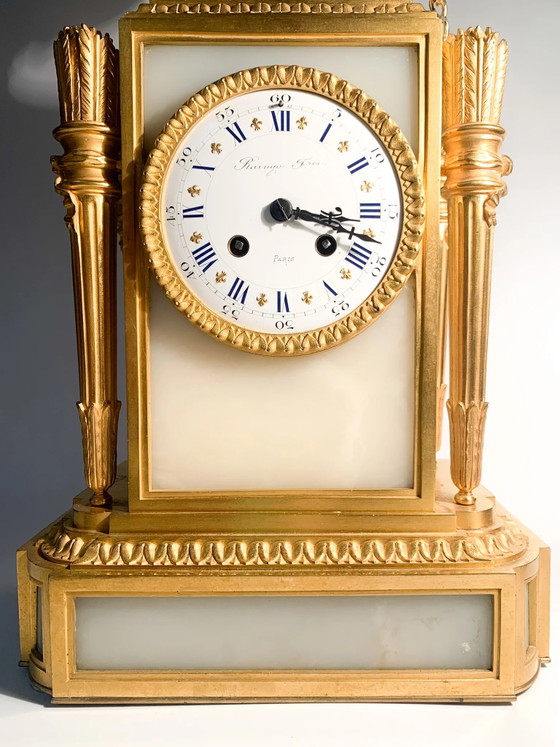 Raingo Frères Louis XVI Style Alabaster and Gilt Bronze Table Clock, 19th Century, Decorative Objects, Gold (photo 3 of 15)